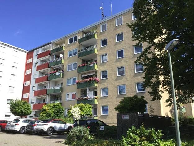 Wohnung zur Miete nur mit Wohnberechtigungsschein 419 € 3 Zimmer 76,4 m² 5. Geschoss frei ab 10.08.2026 Elsterbuschstr. 11 Leithe Stadtbezirk VII 45307