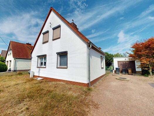 Einfamilienhaus zum Kauf 159.000 € 3 Zimmer 80 m² 721 m² Grundstück frei ab 01.06.2026 Raguhn 06779