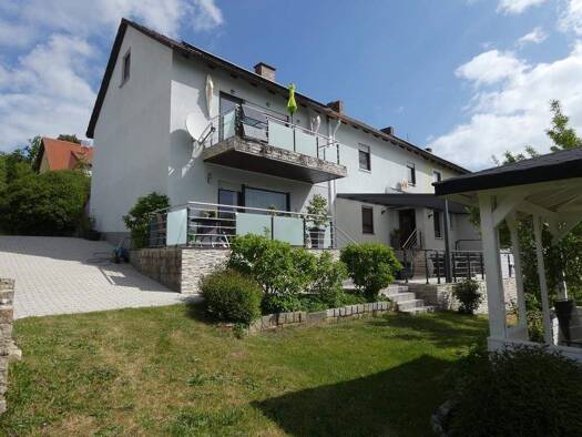 Doppelhaushälfte zum Kauf 320.000 € 8 Zimmer 190 m² 842 m² Grundstück Degelsdorf Auerbach 91275