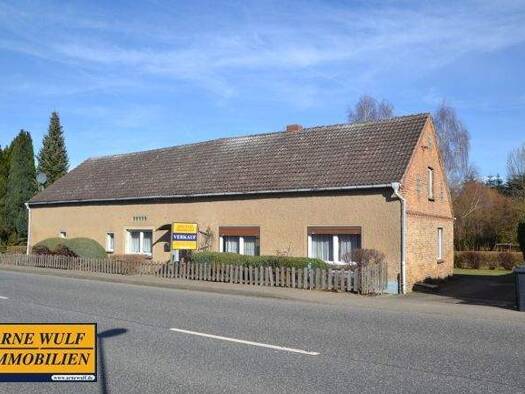 Einfamilienhaus zum Kauf 85.000 € 5 Zimmer 109 m² 1.842 m² Grundstück Barkow Barkow / Kolonie Lalchow 19395