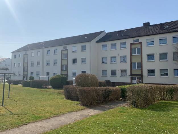 Wohnung zum Kauf 109.900 € 3 Zimmer 70 m² 2. Geschoss Hohes Feld 35 Nordstadt Hameln 31787