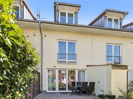 Reihenmittelhaus zum Kauf 695.000 € 5 Zimmer 125 m² 107 m² Grundstück Niendorf Eimsbüttel 22455