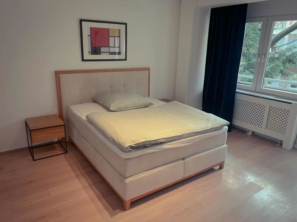 Wohnung zur Miete Wohnen auf Zeit 999 € 1 Zimmer 25 m²<br/>Wohnfläche 01.05.2025<br/>Verfügbarkeit Geistpförtchen Altstadt Frankfurt am Main 60311