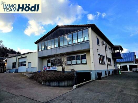 Wohnung zur Miete 950 € 4 Zimmer 146,5 m² 1. Geschoss frei ab sofort Bitz 72475