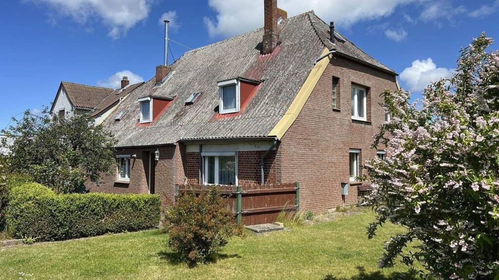 Haus zum Kauf 530.000 € 9 Zimmer 239 m² 2.610 m² Grundstück frei ab sofort Burg auf Fehmarn Fehmarn 23769