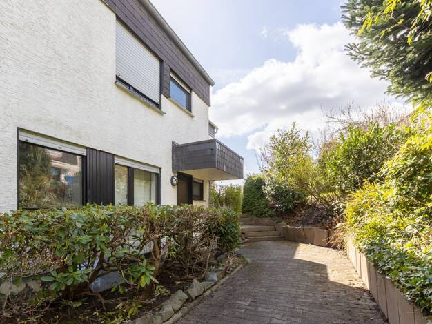 Reihenmittelhaus zum Kauf 335.000 € 5 Zimmer 143,9 m² 183 m² Grundstück Ende Herdecke 58313