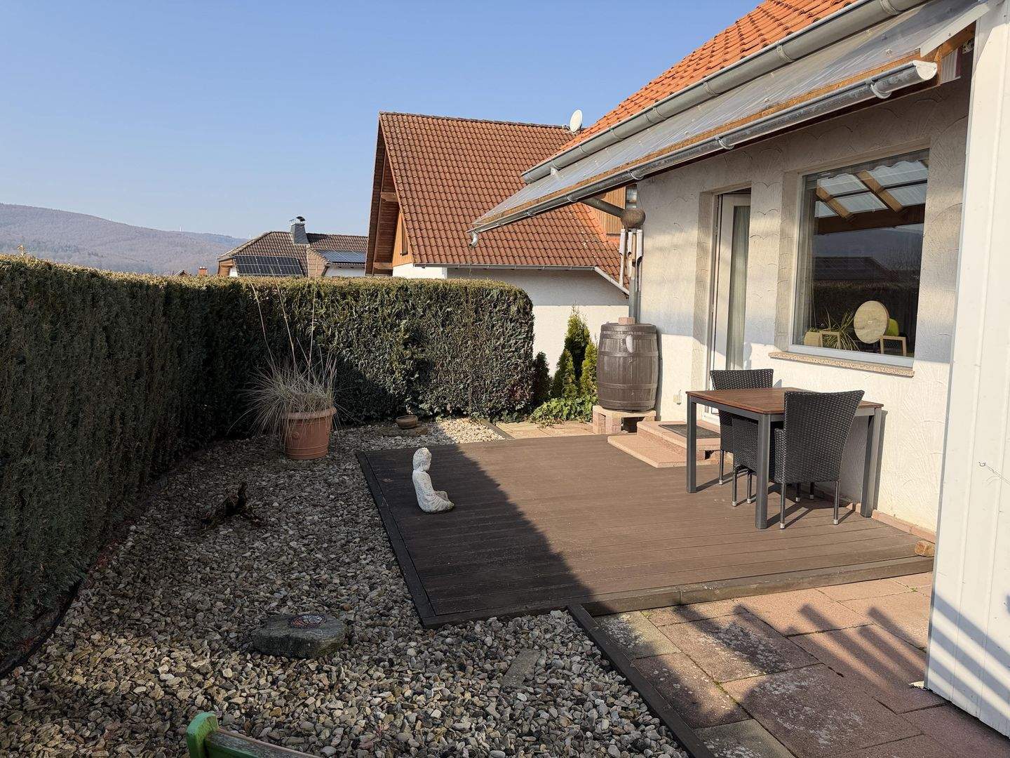 Immobilie in Wesertal - Repräsentatives Ein- bis Zweifamilienhaus mit schönem Grundstück in Wesertal-Oedelsheim - Bild 3