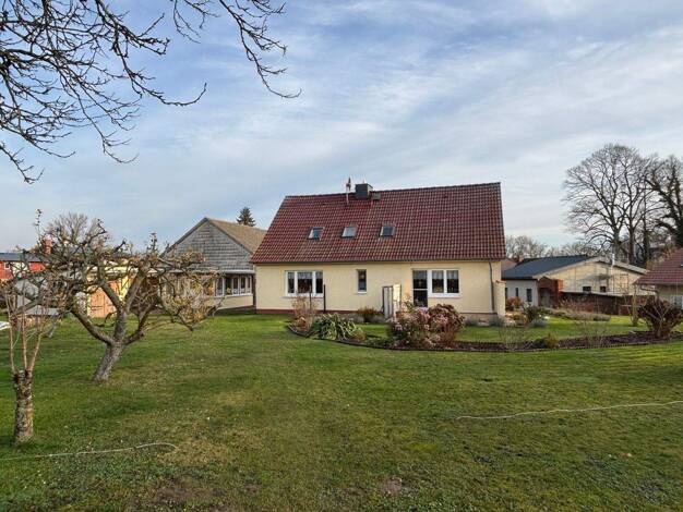 Einfamilienhaus zum Kauf 379.000 € 5 Zimmer 135 m² 2.682 m² Grundstück Krummin 17440