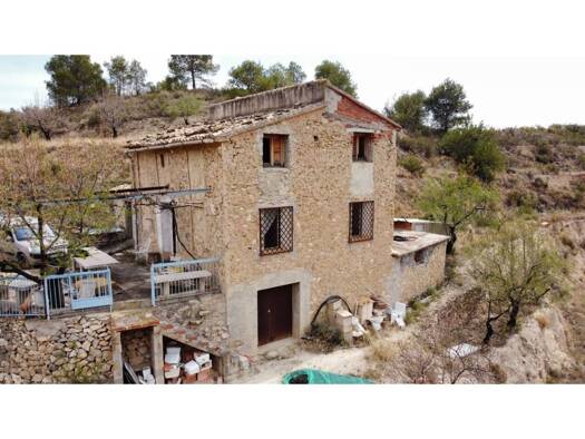 Bauernhaus zum Kauf 140.000 € 3 Zimmer 256 m² 256 m² Grundstück Sella 03579