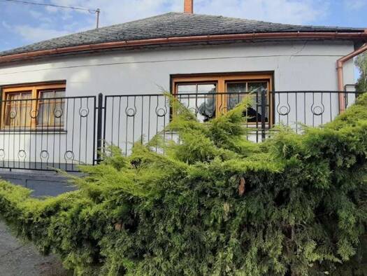 Bungalow zum Kauf 90.000 € 3 Zimmer 114 m² 560 m² Grundstück Kalocsa 6300