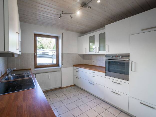 Doppelhaushälfte zur Miete 1.260 € 4,5 Zimmer 121,2 m² 320 m² Grundstück Inneringer Straße 11 Bingen Bingen 72511