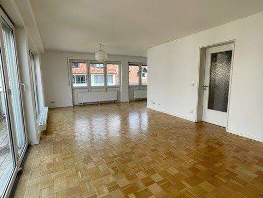 Wohnung zur Miete 1.097 € 2 Zimmer 73,1 m² 2. Geschoss frei ab sofort Schwarzwaldstraße 78 Niederrad Frankfurt am Main 60528
