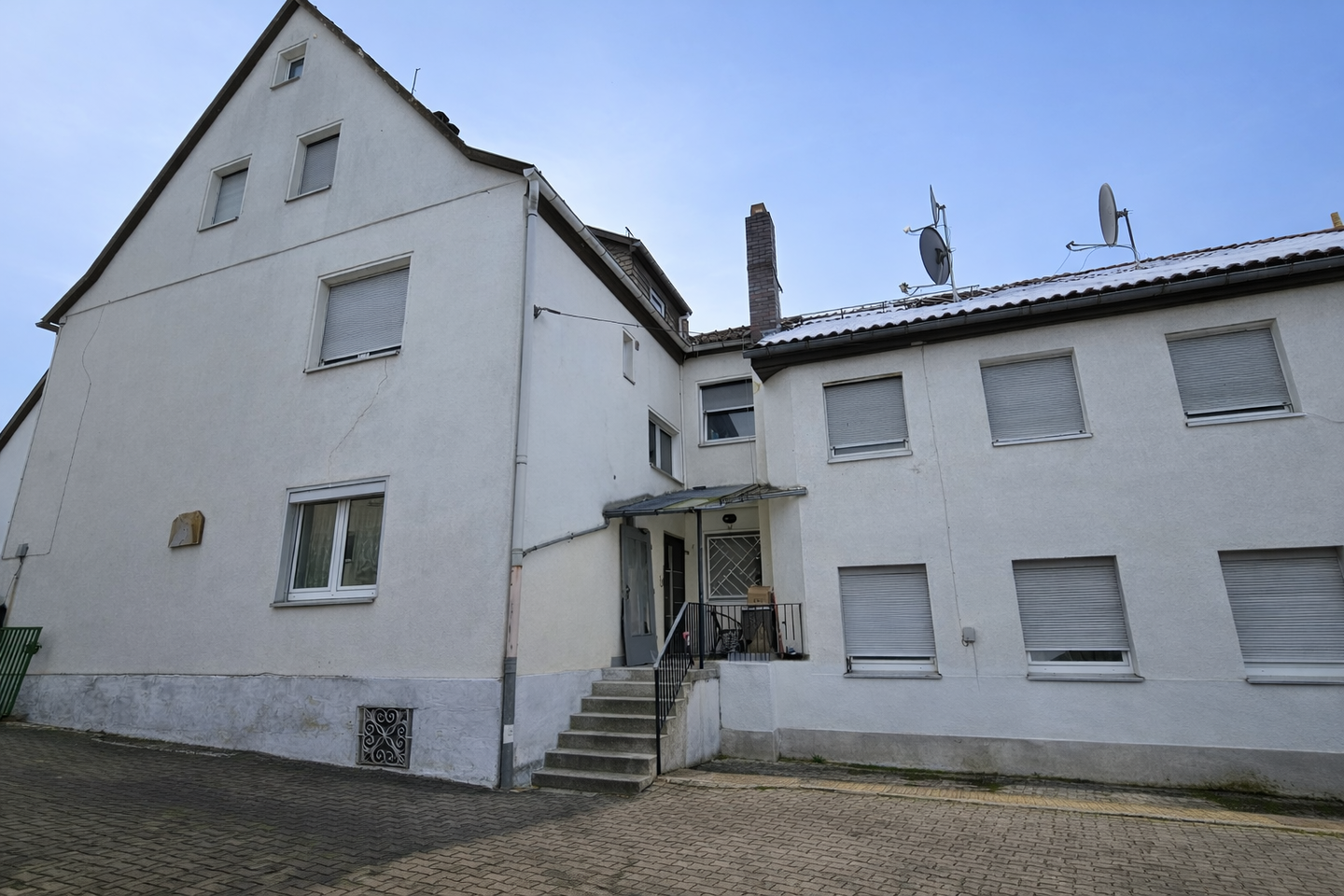 Immobilie in Neustadt bei Coburg - Mehrfamilienhaus mit 5 Wohneinheiten auch als Mehrgenerationenhaus geeignet - Bild 0