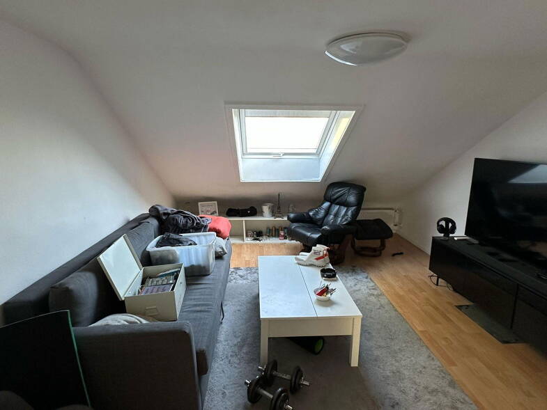 Wohnung zur Miete 1.328 € 5 Zimmer 100 m² 2. Geschoss frei ab 01.07.2025 Bonames Frankfurt 60437