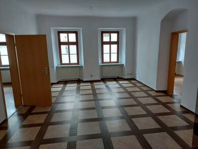 Wohnung zur Miete 450 € 3 Zimmer 100 m² 1. Geschoss frei ab 01.08.2025 Bautzner Straße 1a Zittau Zittau 02763