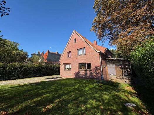 Haus zum Kauf 429.000 € 10 Zimmer 252,2 m² 1.299 m² Grundstück Innenstadt Aurich 26603