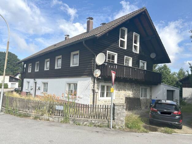 Mehrfamilienhaus zum Kauf 245.000 € 11 Zimmer 280 m² 1.076 m² Grundstück Zwiesel 94227