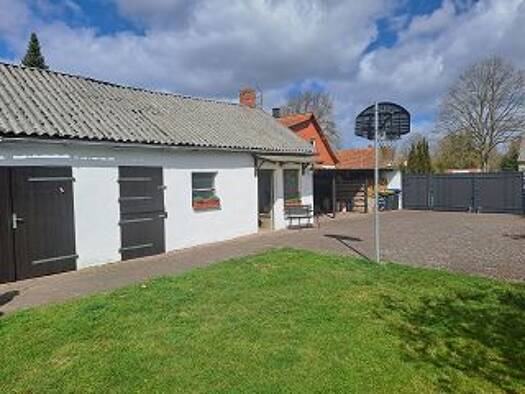 Doppelhaushälfte zum Kauf 225.000 € 5 Zimmer 107 m² 1.332 m² Grundstück frei ab 10.08.2026 Drönnewitz Wittendörp 19243