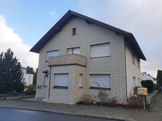 Einfamilienhaus zum Kauf 215.000 € 9 Zimmer 200 m² 1.030 m² Grundstück Lübbecke 32312