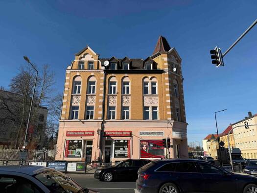 Mehrfamilienhaus zum Kauf als Kapitalanlage geeignet 880.000 € 667,3 m² 702 m² Grundstück Portitzer Straße 2 Taucha 04425