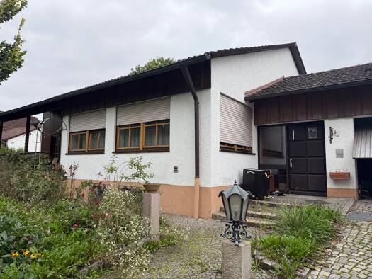 Bungalow zur Miete 450 € 5 Zimmer 180 m² 3.000 m² Grundstück frei ab sofort Attaching Freising 85356