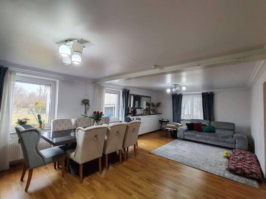 Einfamilienhaus zum Kauf 498.000 € 8 Zimmer 170 m² 400,1 m² Grundstück Gendorf Burgkirchen an der Alz 84508