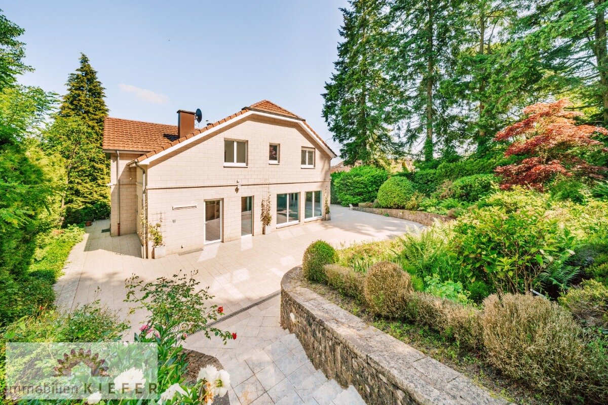 Villa zum Kauf provisionsfrei 2.200.000 € 6 Zimmer 360,2 m²<br/>Wohnfläche 2.230 m²<br/>Grundstück Blaschette 7392