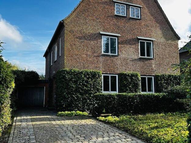 Einfamilienhaus zum Kauf provisionsfrei 895.000 € 9 Zimmer 240 m² 999 m² Grundstück Westliche Höhe Flensburg 24939