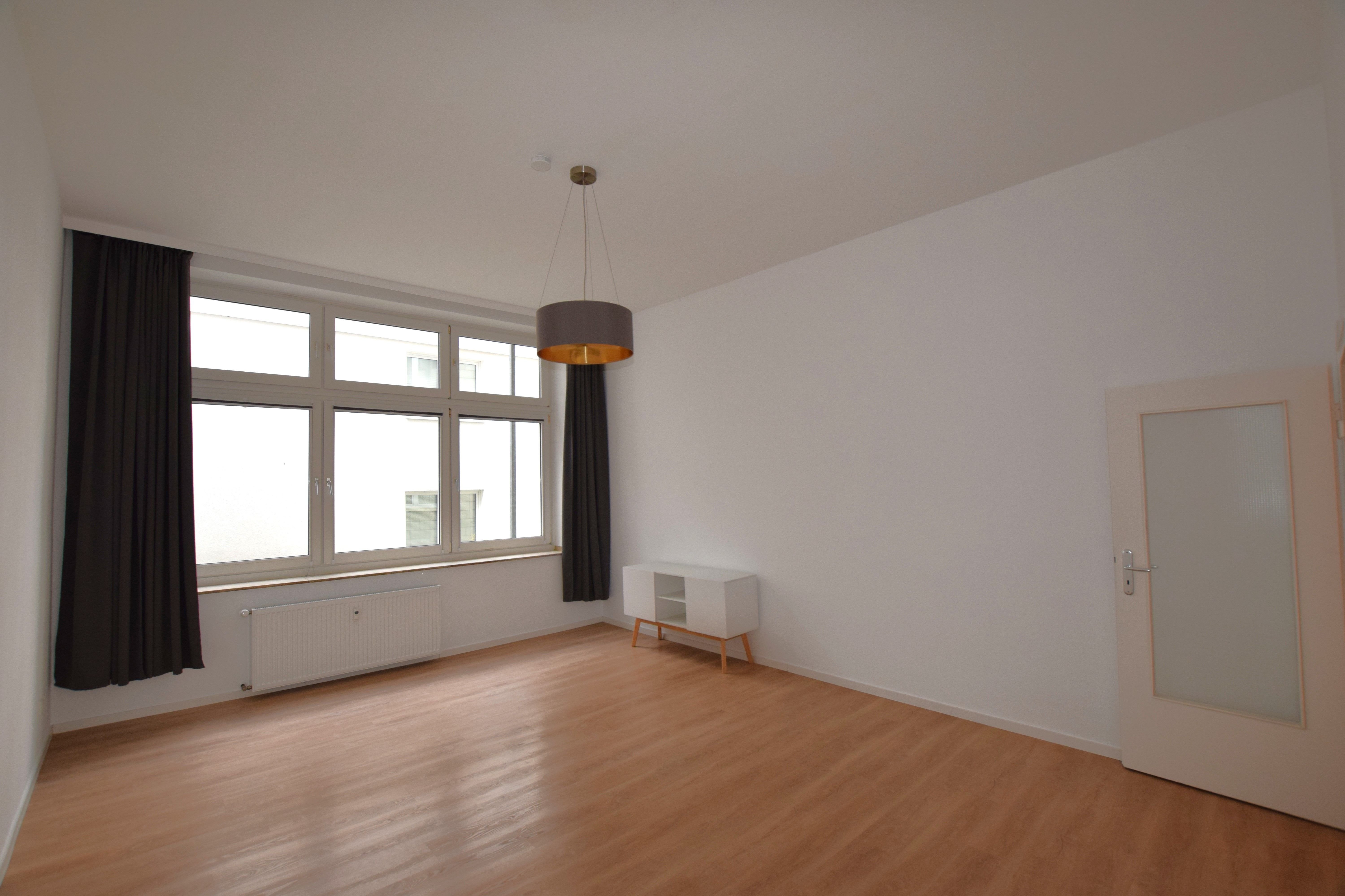 Apartment zur Miete 420 € 1 Zimmer 36 m²<br/>Wohnfläche 1.<br/>Geschoss 01.10.2024<br/>Verfügbarkeit Herbert Hinnendahl Str.21 Kesselbrink Bielefeld 33602