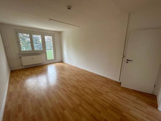 Wohnung zur Miete 294 € 2 Zimmer 50,7 m² 1. Geschoss Helmut-Welz-Straße 9 Aschersleben Aschersleben 06449