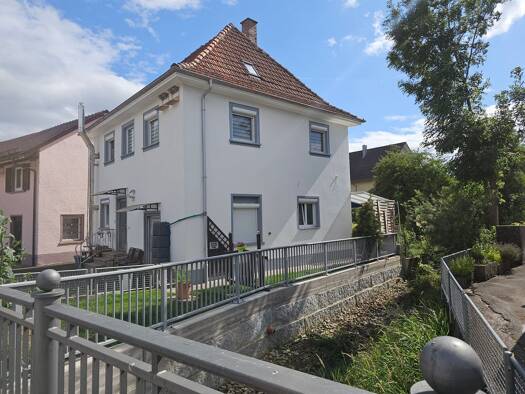 Einfamilienhaus zum Kauf 210.000 € 5,5 Zimmer 118,6 m² 189 m² Grundstück Neudingen Donaueschingen 78166