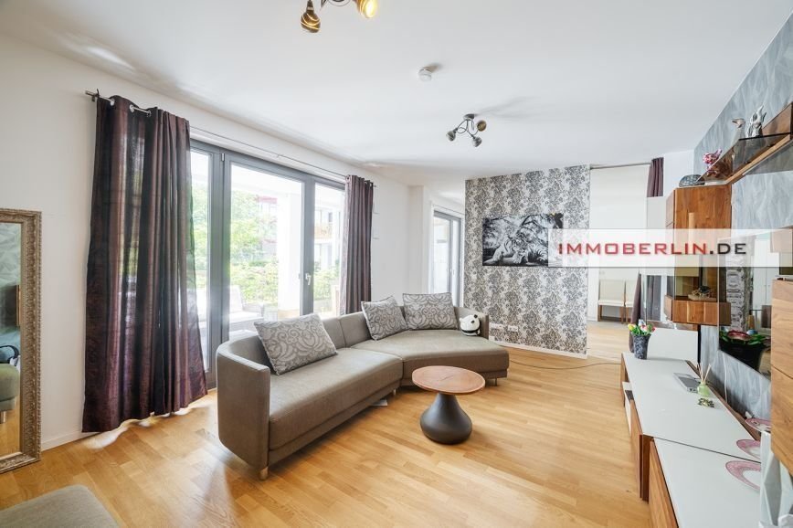 Wohnung zum Kauf 649.000 € 2 Zimmer 90 m²<br/>Wohnfläche ab sofort<br/>Verfügbarkeit Mitte Berlin 10179