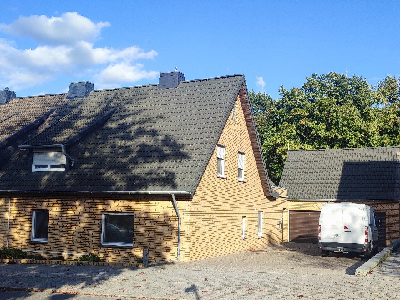 Doppelhaushälfte zum Kauf 395.000 € 6 Zimmer 121 m²<br/>Wohnfläche 754 m²<br/>Grundstück Widukindland 110 Osnabrück 49086