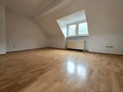 Wohnung zur Miete 299 € 2 Zimmer 38 m² 3. Geschoss frei ab 15.01.2026 Eulerstraße 19 Altendorf Essen 45143