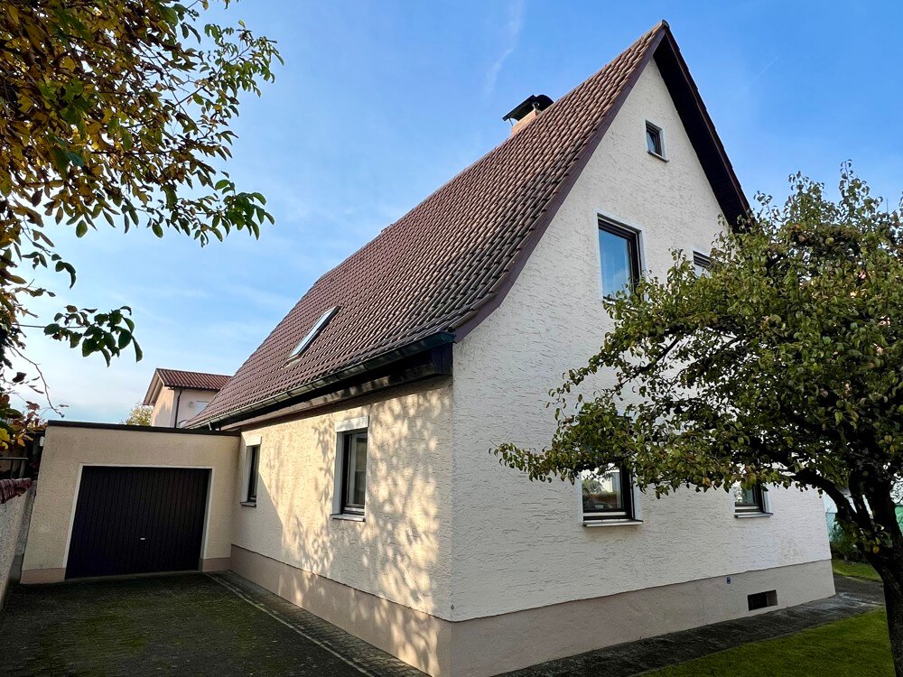 Einfamilienhaus zum Kauf 599.000 € 6 Zimmer 146 m²<br/>Wohnfläche 416 m²<br/>Grundstück Isarstraße - Lechstraße Regensburg 93059