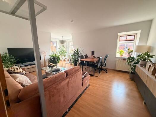 Wohnung zur Miete 390 € 2 Zimmer 79 m² Geschoss 2/3 frei ab 01.03.2026 Blankenhain 99444