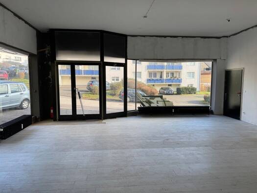 Verkaufsfläche zur Miete provisionsfrei 400 € 111 m² Verkaufsfläche Korlenbergstraße 13 Rebbelroth Gummersbach 51645