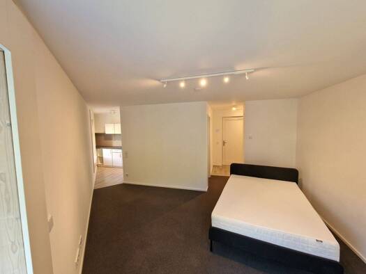 Studio zur Miete 680 € 1 Zimmer 31,1 m² Geschoss EG/4 frei ab sofort Jahnstraße Erlangen-Nord Erlangen 91054