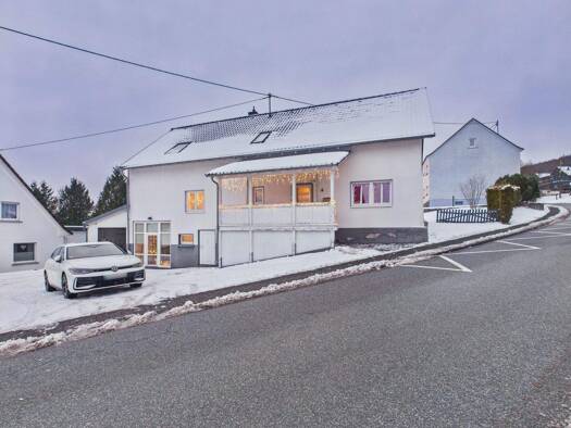 Einfamilienhaus zum Kauf 226.000 € 5 Zimmer 222,8 m² 733 m² Grundstück Molzhain 57520