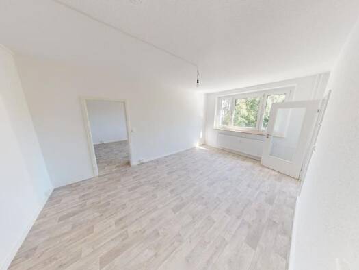 Wohnung zur Miete 277 € 2 Zimmer 44,7 m² 4. Geschoss frei ab 16.10.2026 Bersarinstraße 34 Yorckgebiet Yorckgebiet 09130