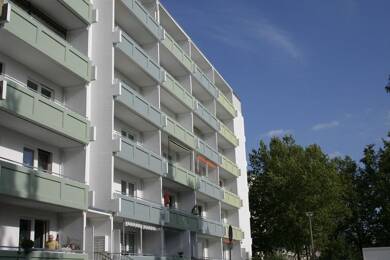 Wohnung zur Miete 328 € 2 Zimmer 54,6 m² 3. Geschoss Sankt-Josef-Straße 20b Marktbreite Magdeburg 39130