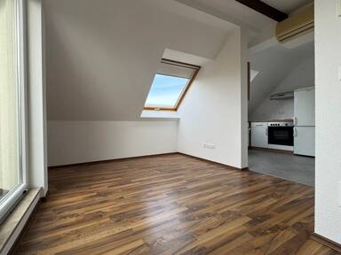 Wohnung zur Miete 367 € 2 Zimmer 42,2 m² Sommerlindenstr. 10 Engelsdorf Leipzig-Engelsdorf 04319