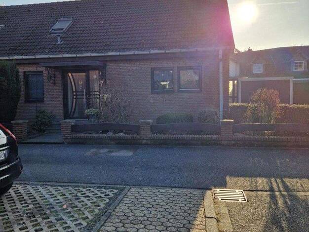 Doppelhaushälfte zum Kauf provisionsfrei 550.000 € 6 Zimmer 133 m² 399 m² Grundstück Nörvenich 52388