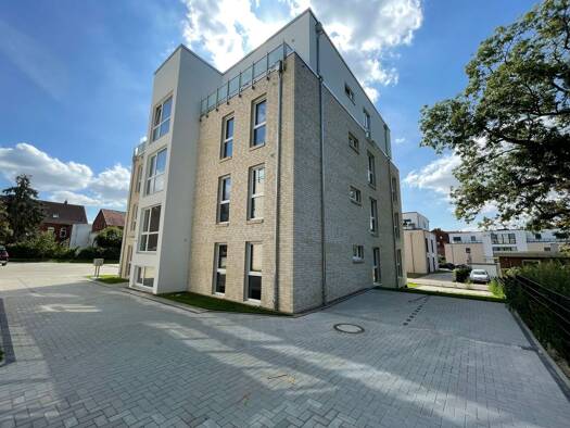 Wohnung zur Miete - Erstbezug 1.415 € 3 Zimmer 104,7 m² 1. Geschoss frei ab 01.10.2025 Theodor-Heuss-Straße 8d Kernstadt Süd Peine 31226