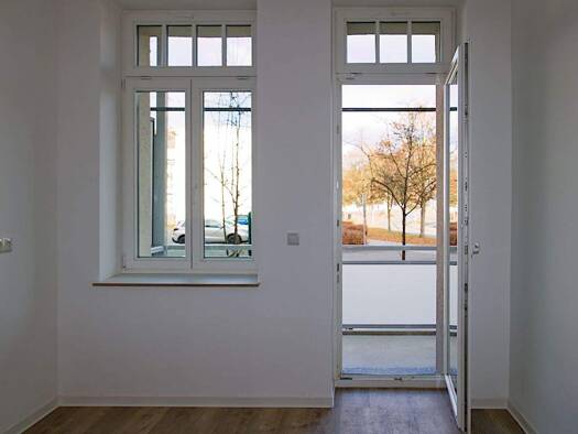 Wohnung zur Miete 748 € 3 Zimmer 93,5 m² EG Prof.-Dr.-Friedrich-Schneider-Straße 4 Greiz 07973