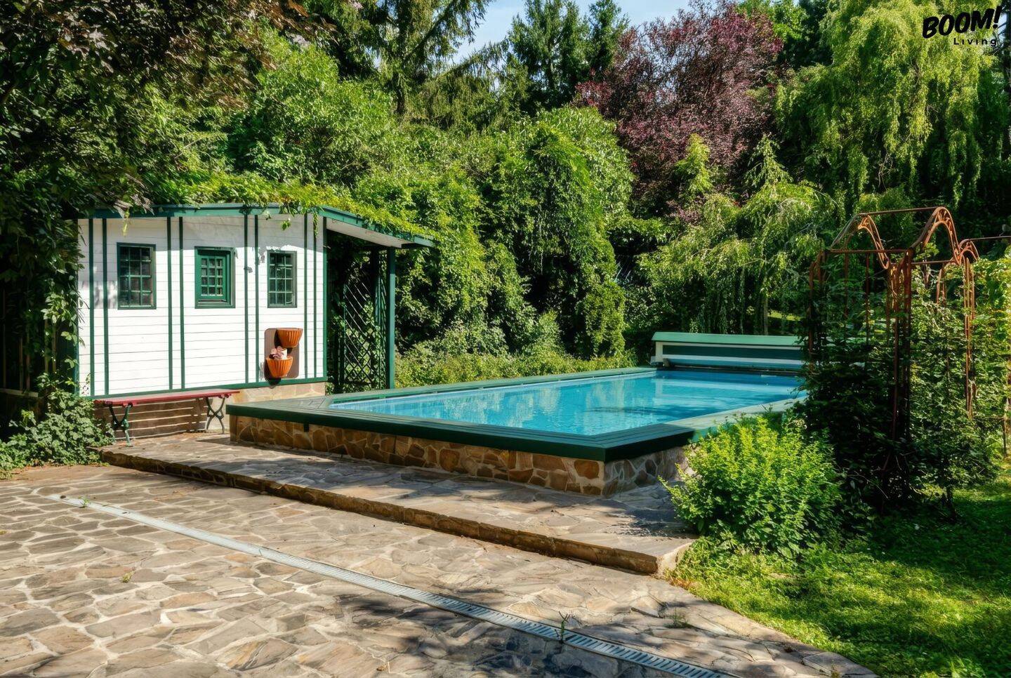 Villa zum Kauf - Mehr