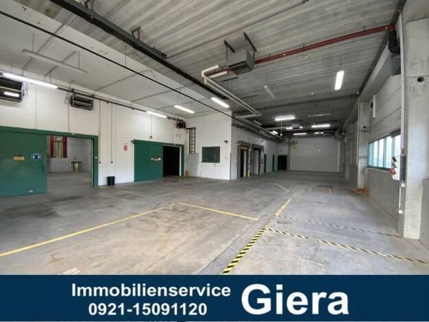 Lagerhalle zur Miete 3.738 € 679,7 m² Lagerfläche teilbar ab 115,6 m² Wolfsbach Bayreuth 95448