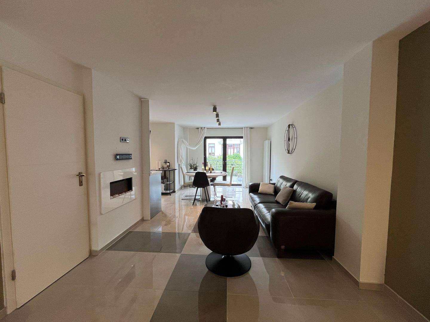 Property thumbnail 36