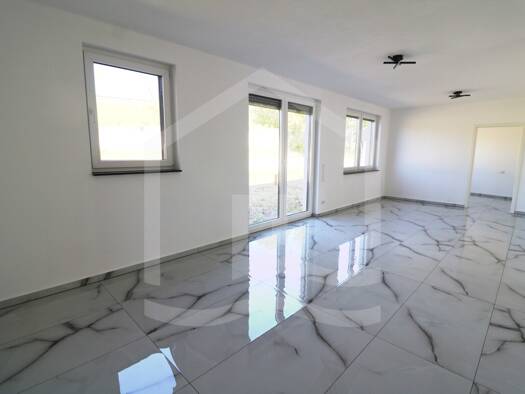 Wohnung zum Kauf - Erstbezug 270.000 € 3 Zimmer 94 m² Helmstadt Helmstadt-Bargen 74291