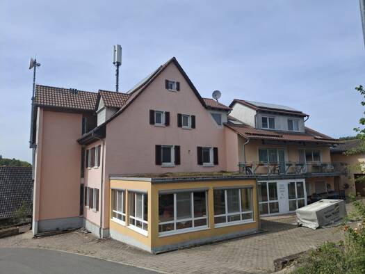 Mehrfamilienhaus zum Kauf 649.000 € 16 Zimmer 653,7 m² 1.907 m² Grundstück Schwanheim Schönbrunn 69436